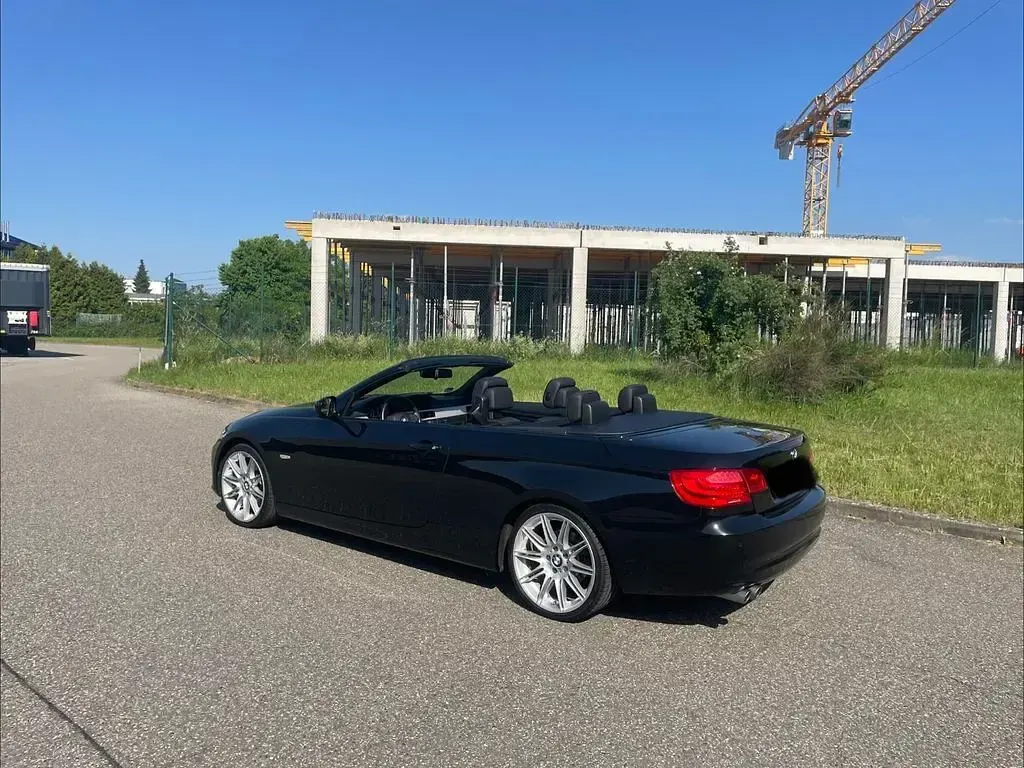 Gebraucht BMW 325 Cabriolet 218 PS (160 kW) 2011 Schwarz Cabrio
