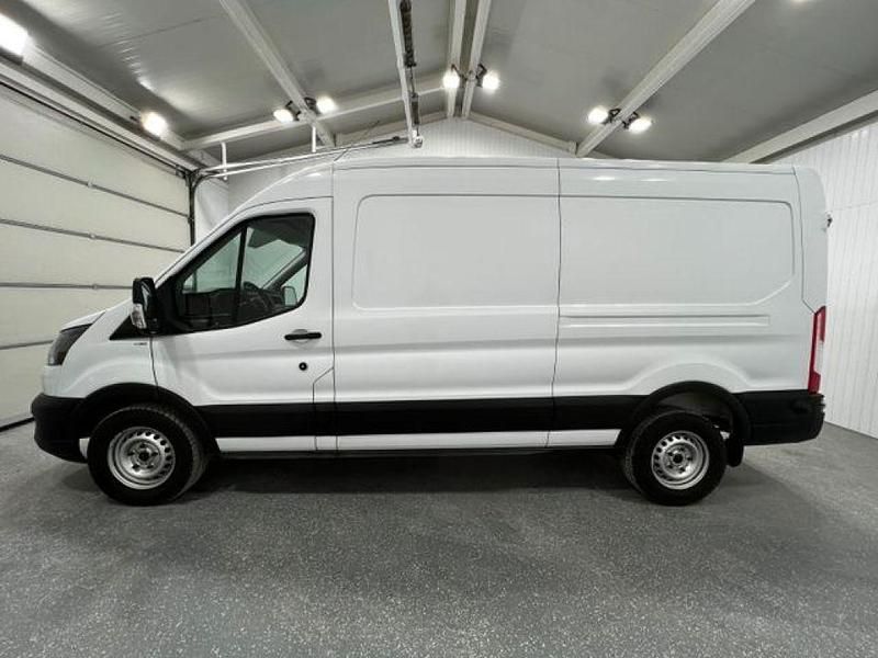 Gebraucht Ford Transit 131 PS (96 kW) 2022 Frostweiss/frozenwhite (pn3gz0) Van