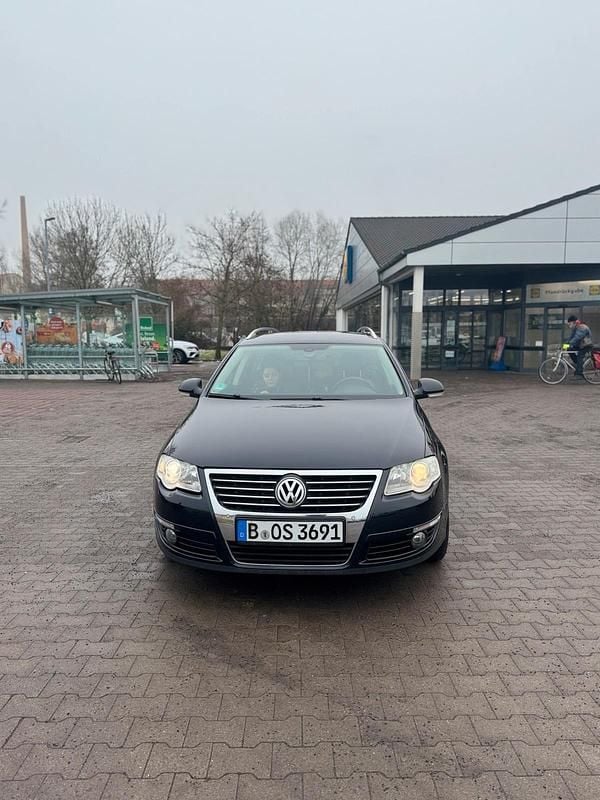 Gebraucht VW Passat 140 PS (102 kW) 2010 Schwarz Kleinwagen