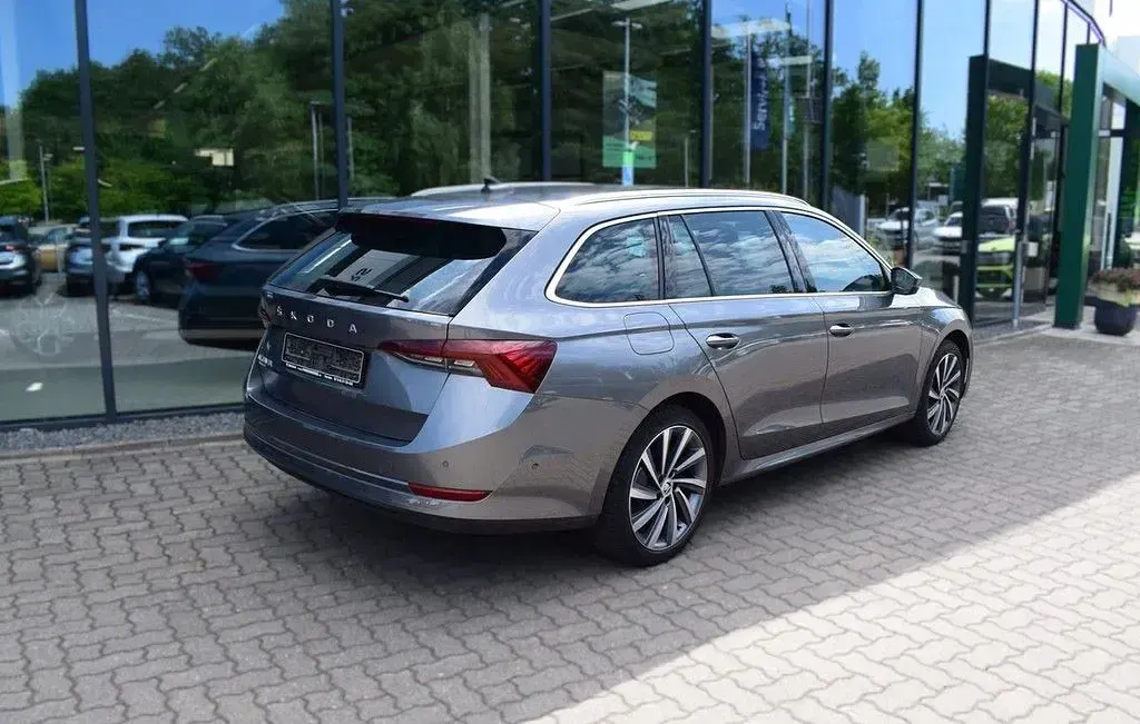 Gebraucht Skoda Octavia Style 150 PS (110 kW) 2023 Grau Kombi