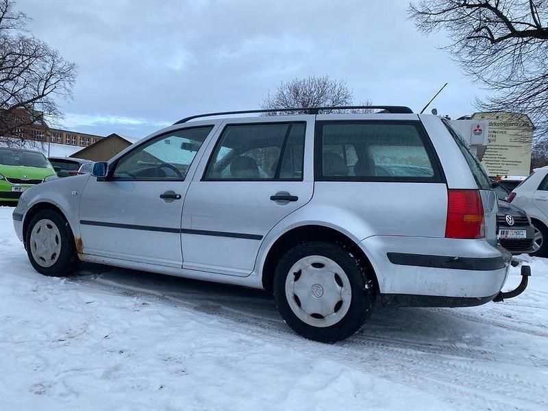 Gebraucht VW Golf IV Basis 105 PS (77 kW) 2001 Silber Kombi
