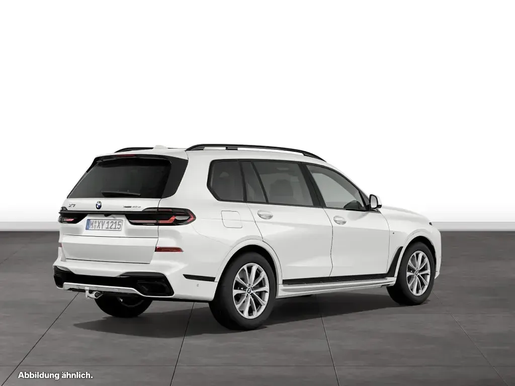Gebraucht BMW X7 340 PS (250 kW) 2025 Weiß SUV