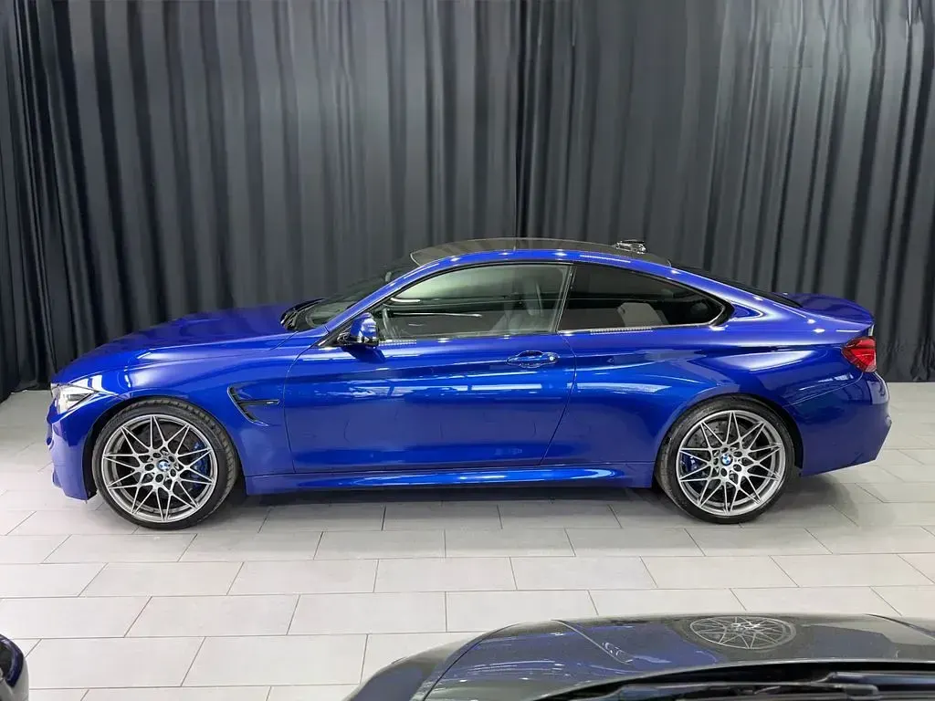 Używany BMW M4 Competition Edition 450 KM (330 kW) 2019 Niebieski Coupe