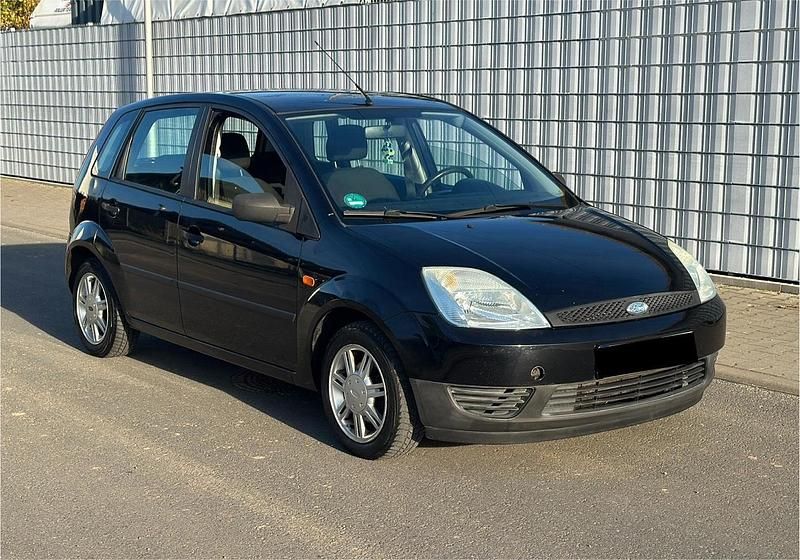 Schwarz Gebraucht 2004 Ford Fiesta Kleinwagen | 1.300 € (Superpreis) - Bild 1/4