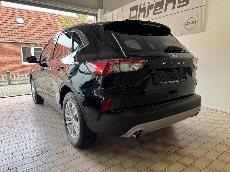 Gebraucht Ford Kuga Titanium 224 PS (164 kW) 2022 Obsidianschwarz metallic SUV