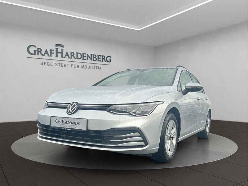 Silber Gebraucht 2023 VW Golf VIII Life Kombi | 21.390 € (Guter Preis) - Bild 1/4