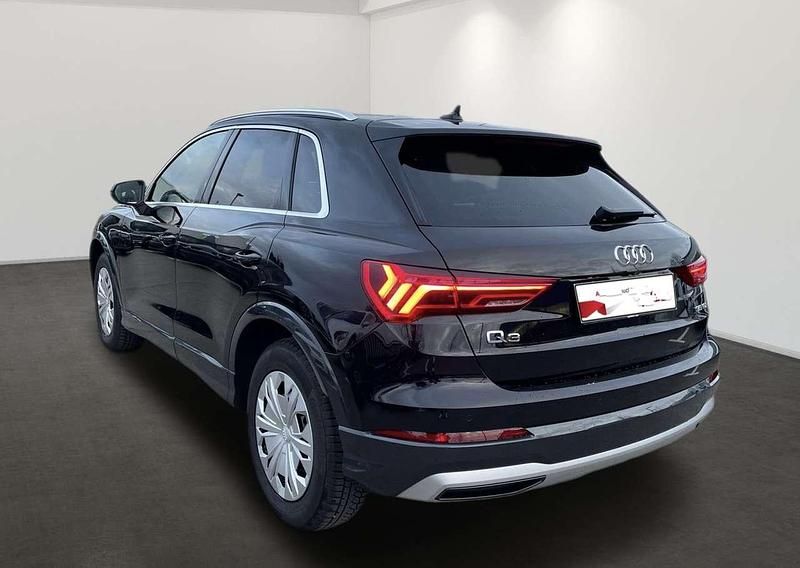 Second-hand Audi Q3 Advanced 150 CP (110 kW) 2022 Negru SUV