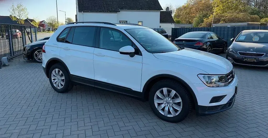 Gebraucht VW Tiguan Trendline 150 PS (110 kW) 2018 Weiß SUV