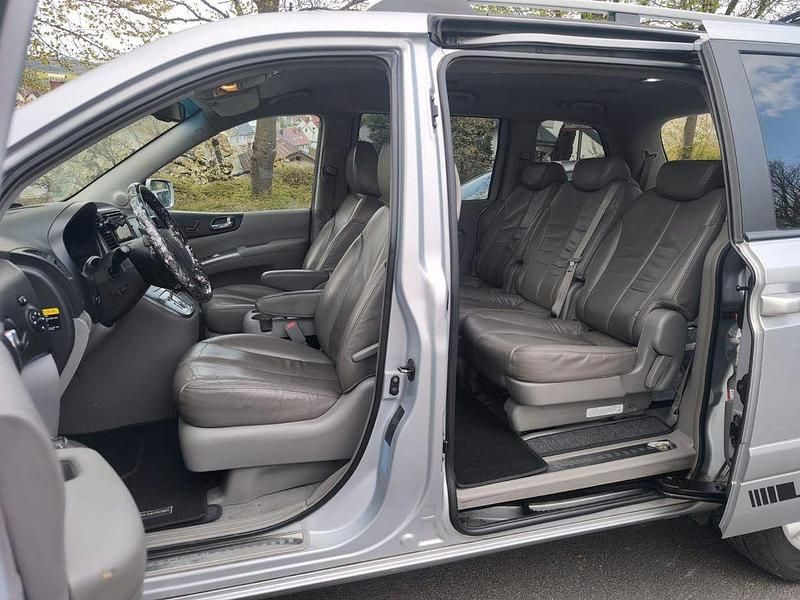 Gebraucht Kia Carnival EX 185 PS (136 kW) 2007 Silber Van / Kleinbus