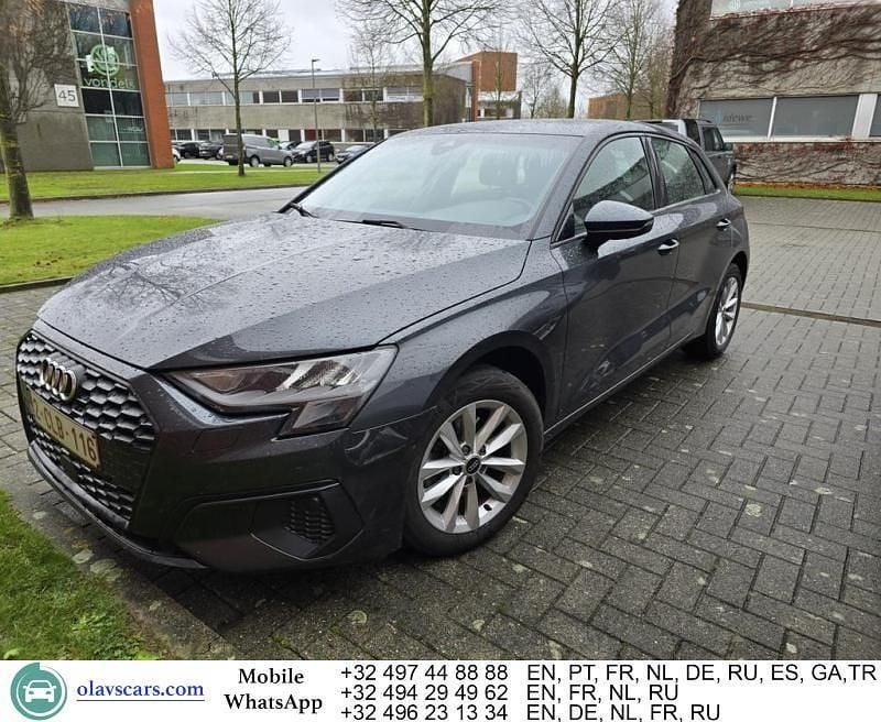 Gebraucht Audi A3 116 PS (85 kW) 2022 Grau Limousine