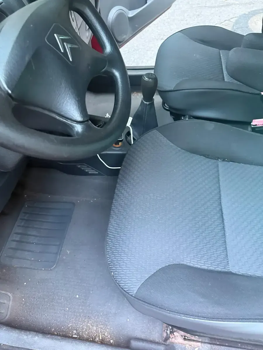 Gebraucht Citroën Berlingo 55 PS (40 kW) 2009 Rot Van / Kleinbus