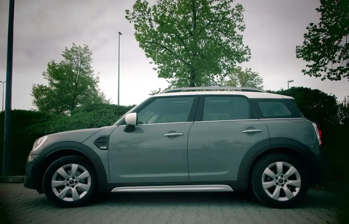 Gebraucht Mini Cooper 136 PS (100 kW) 2020 Grau Kleinwagen