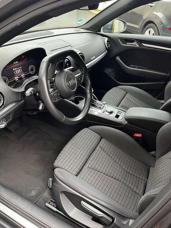 Gebraucht Audi e-tron Sportback 110 kW (150 PS) 2020 Grau SUV