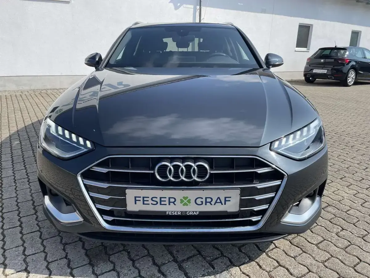 Gebraucht Audi A4 Ambiente 204 PS (150 kW) 2023 Manhattangrau metallic Kombi