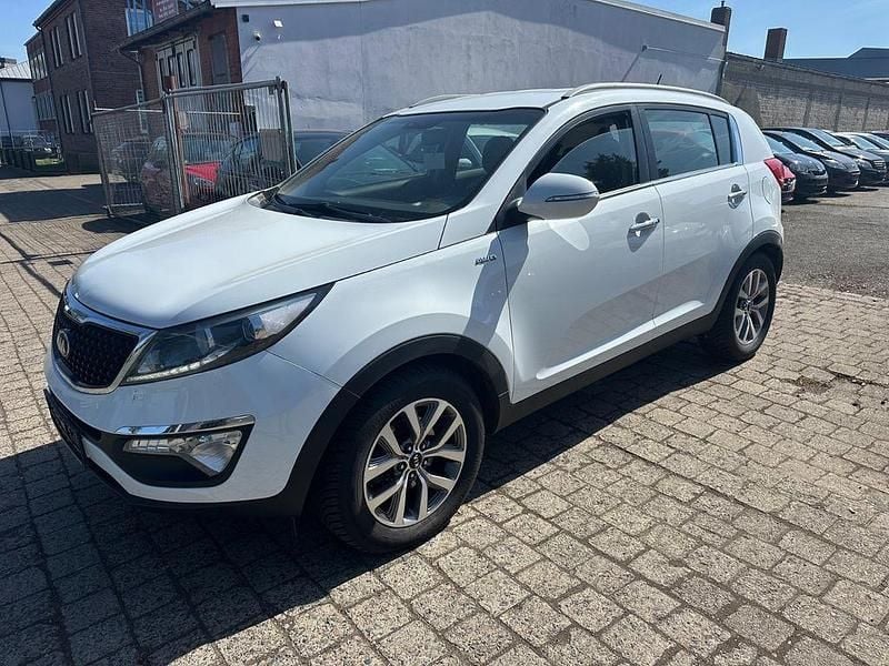 Gebraucht Kia Sportage Vision 136 PS (100 kW) 2015 Weiß SUV