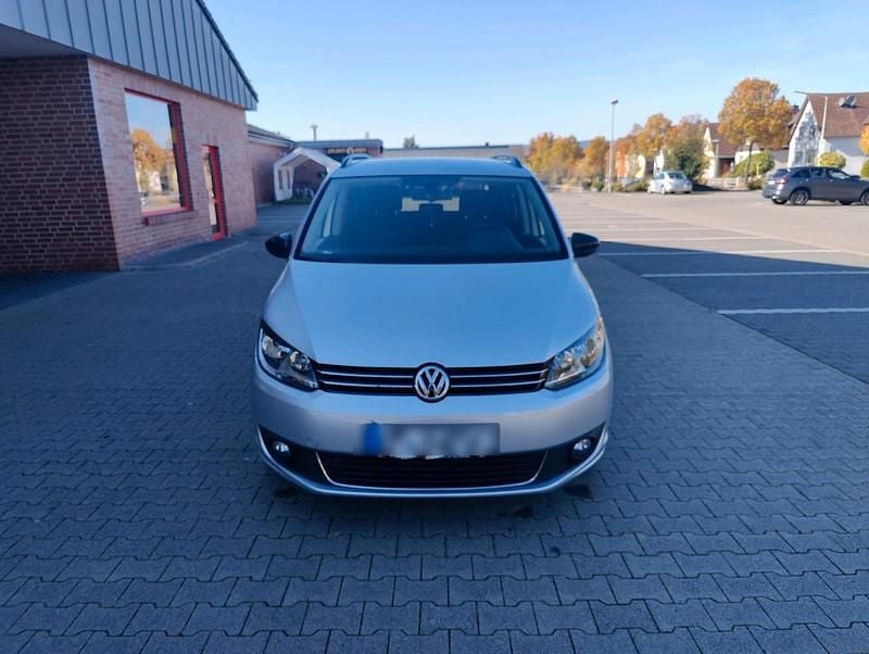 Silber Gebraucht 2012 VW Touran Match Van / Kleinbus | 7.000 € (Guter Preis) - Bild 1/4