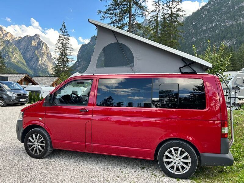 Rot Gebraucht 2011 VW T5 Van | 11.000 € (Etwas zu teuer) - Bild 1/4