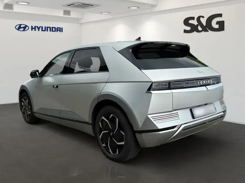 Gebraucht Hyundai Ioniq 125 kW (170 PS) 2024 Gold Kleinwagen
