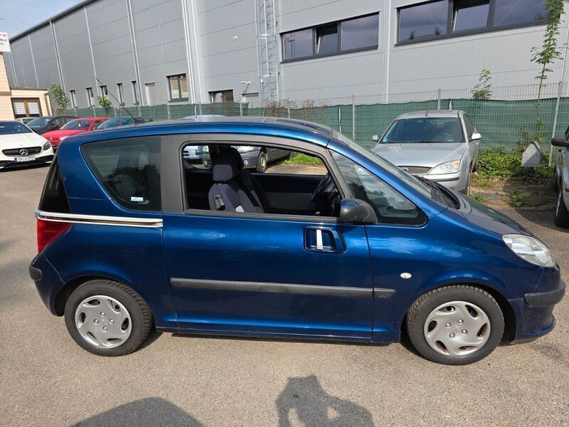 Gebraucht Peugeot 1007 Premium 73 PS (53 kW) 2005 Blau Van / Kleinbus