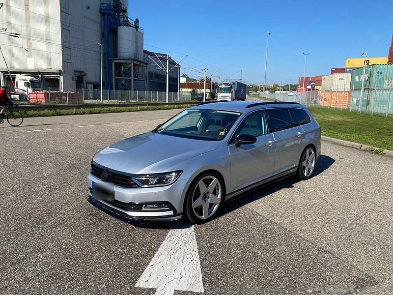 Gebraucht VW Passat Highline 150 PS (110 kW) 2018 Silber Limousine