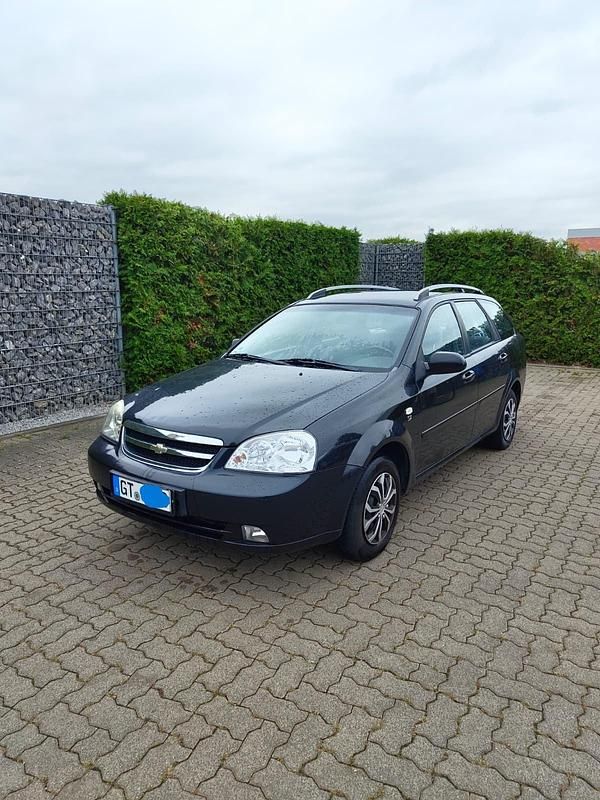 Schwarz Gebraucht 2006 Chevrolet Nubira Kombi | 1.500 € (Fairer Preis) - Bild 1/4