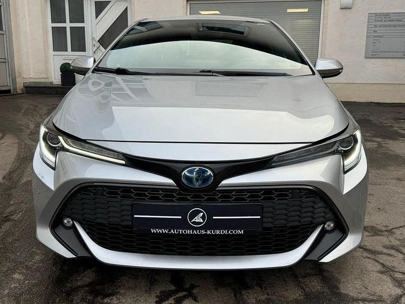 Gebraucht Toyota Corolla Hybrid Team 184 PS (135 kW) 2022 Silber Limousine