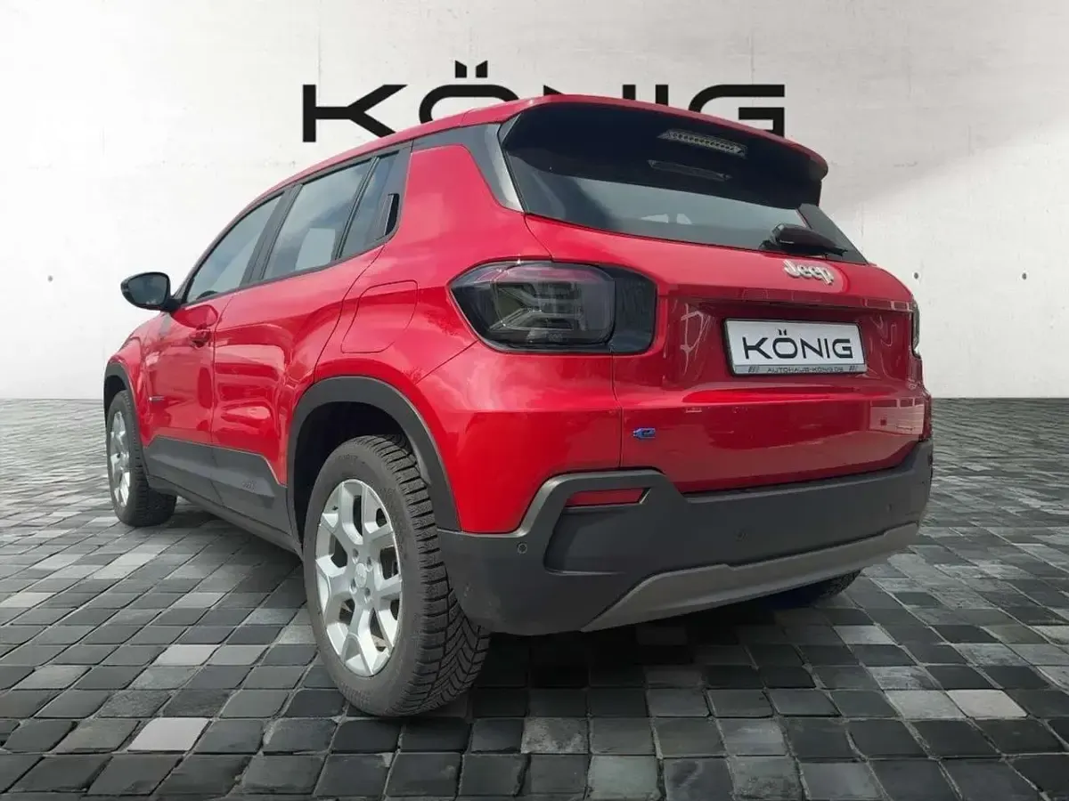 Occasion Jeep Compass Altitude 131 ch (96 kW) 2023 Noir SUV