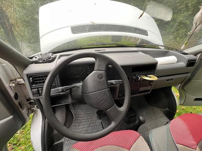 Weiß Gebraucht 1990 VW T3 Van | 1.900 € - Bild 1/4