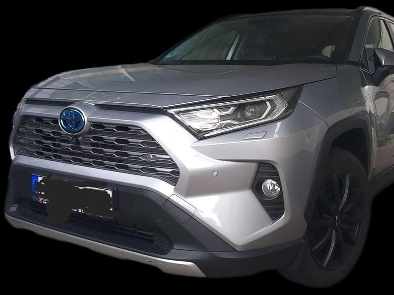 Silber Gebraucht 2020 Toyota RAV4 Hybrid Lounge SUV | 33.333 € (Teuer) - Bild 1/2