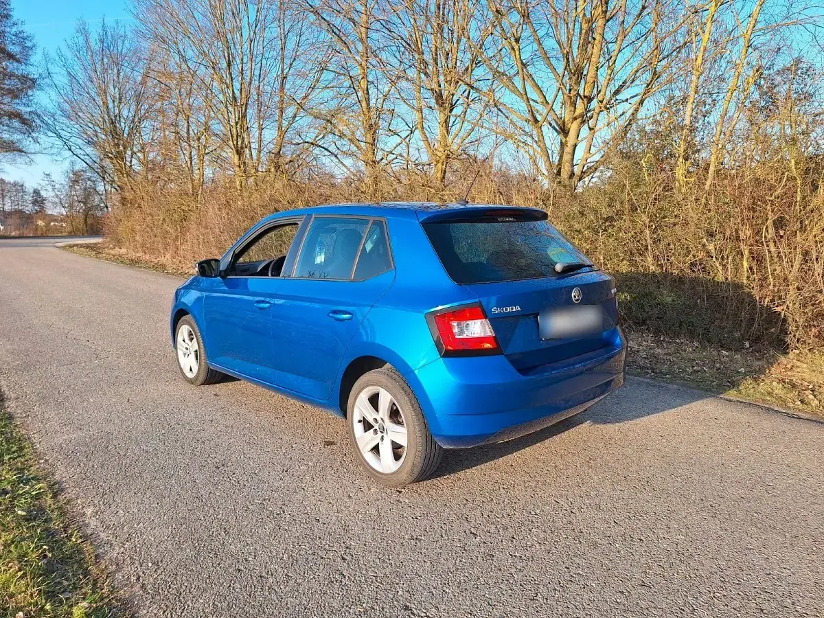 Używany Skoda Fabia 110 KM (80 kW) 2018 Niebieski Hatchback