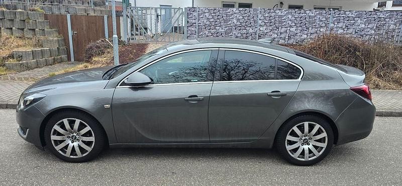 Gebraucht Opel Insignia 136 PS (100 kW) 2016 Grau Limousine