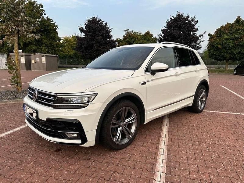 Weiß Gebraucht 2017 VW Tiguan R-line SUV | 23.900 € (Guter Preis) - Bild 1/4