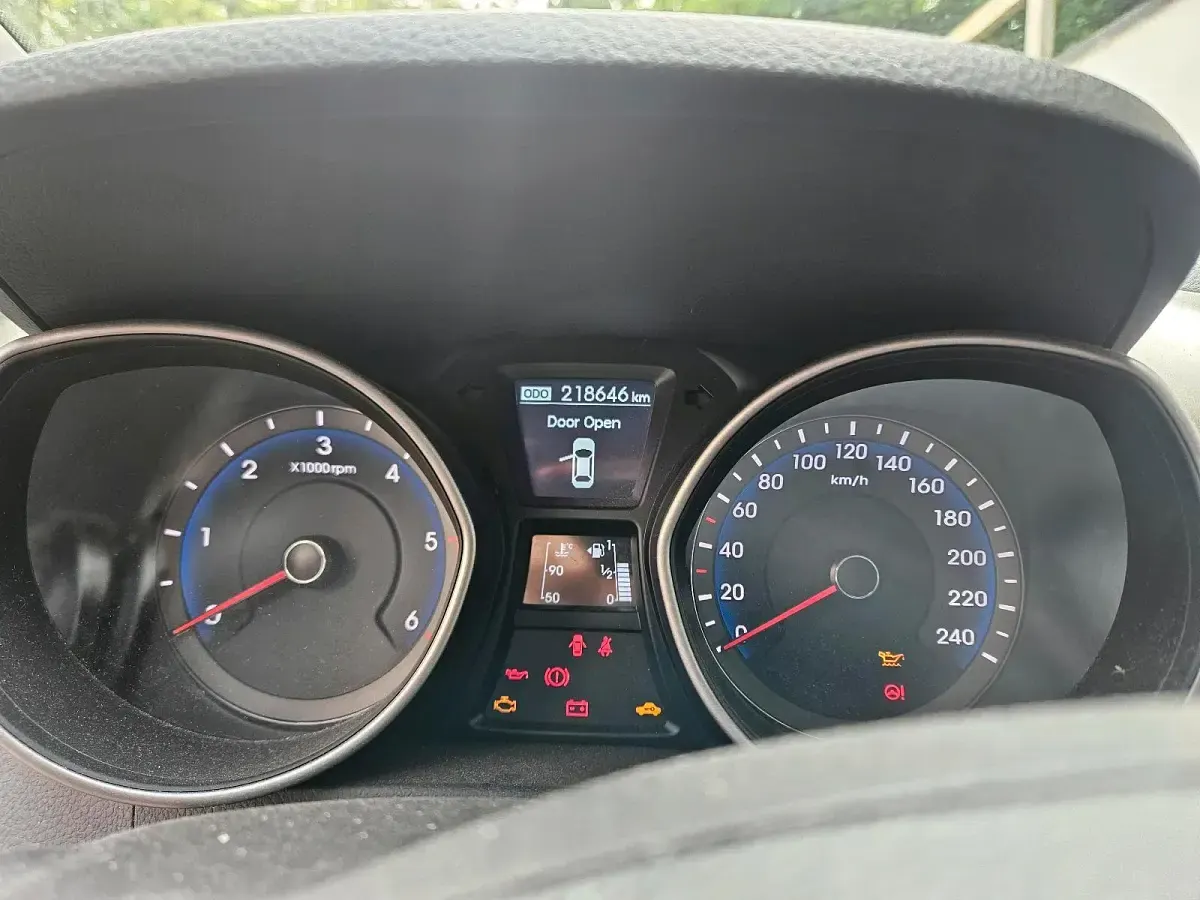 Gebraucht Hyundai i30 110 PS (80 kW) 2012 Schwarz Kombi