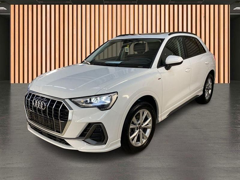 Gebraucht Audi Q3 S-Line 190 PS (139 kW) 2025 Gletscherweiß metallic SUV