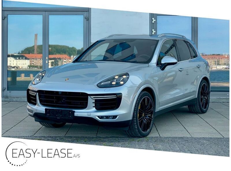 Silber Gebraucht 2014 Porsche Cayenne Turbo S SUV | 49.980 € (Fairer Preis) - Bild 1/4