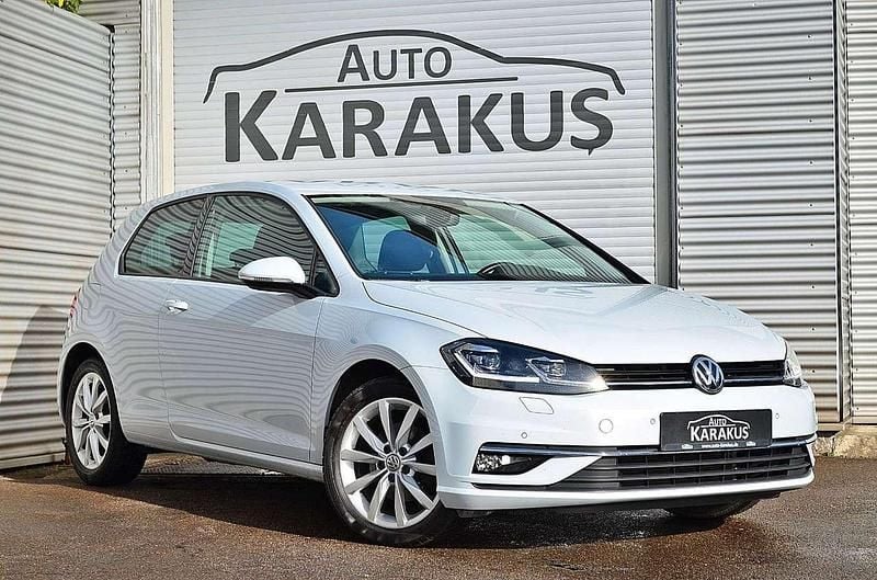 White silver Gebraucht 2018 VW Golf VII Active Limousine | 15.990 € (Guter Preis) - Bild 1/4