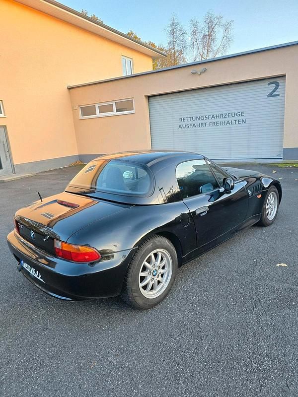 Gebraucht BMW Z3 140 PS (102 kW) 1997 Schwarz Cabrio