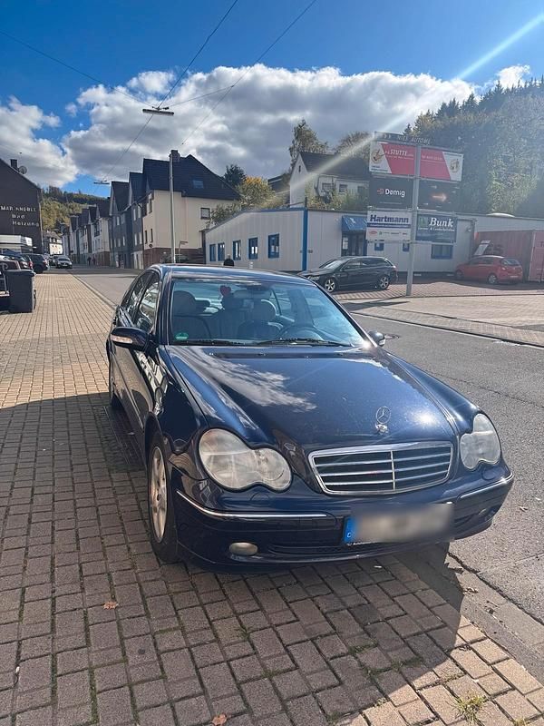 Gebraucht Mercedes C200 163 PS (119 kW) 2002 Limousine