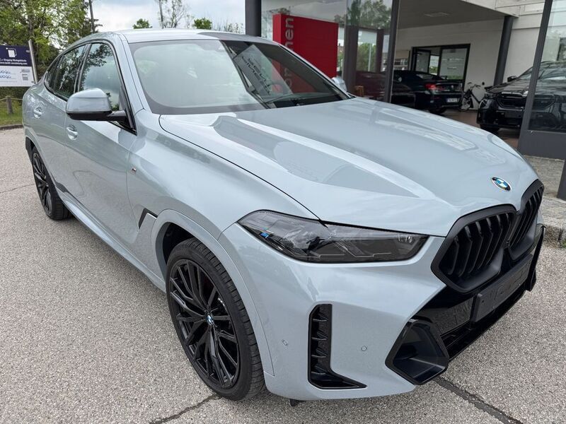 Grau Gebraucht 2024 BMW X6 Performance SUV | 99.390 € (Guter Preis) - Bild 1/4