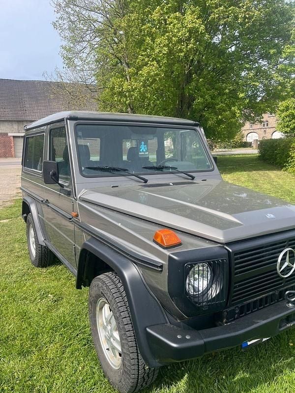 Gebraucht Mercedes G250 90 PS (66 kW) 1990 Grau SUV