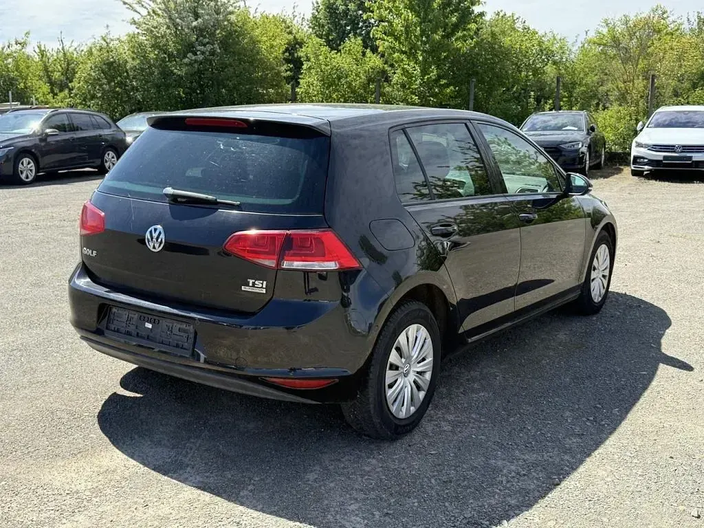 Gebraucht VW Golf VII Trendline 86 PS (63 kW) 2013 Schwarz metallic Limousine