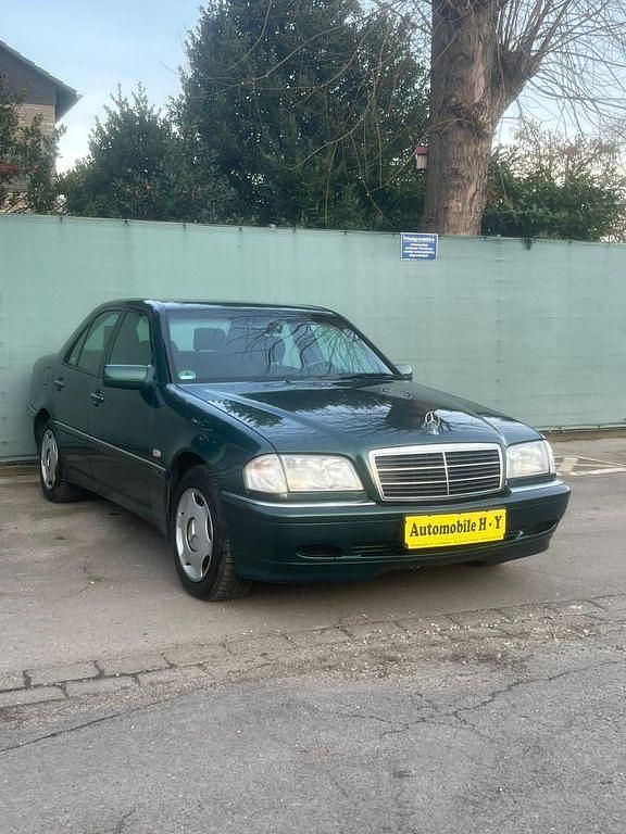 Gebraucht Mercedes C240 Elegance 170 PS (125 kW) 1998 Grün Limousine