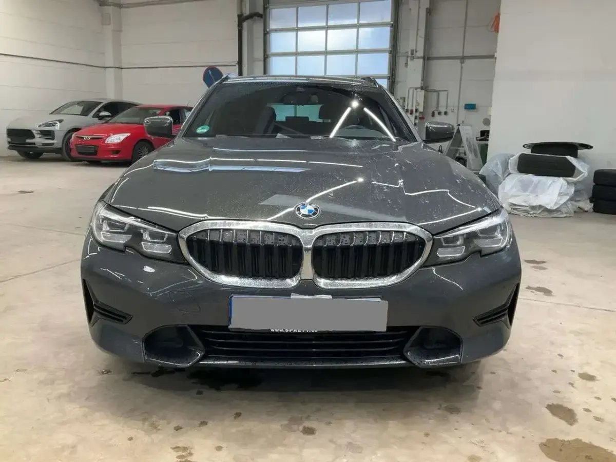Gebraucht BMW 320 Sport Line 190 PS (139 kW) 2022 Dravitgrau metallic Kombi