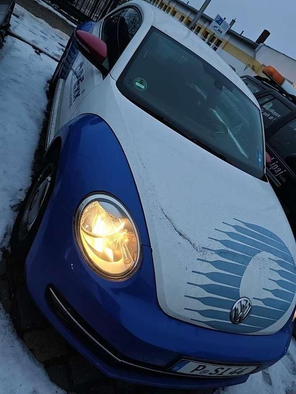 Gebraucht VW Beetle Design 105 PS (77 kW) 2012 Weiß Kleinwagen