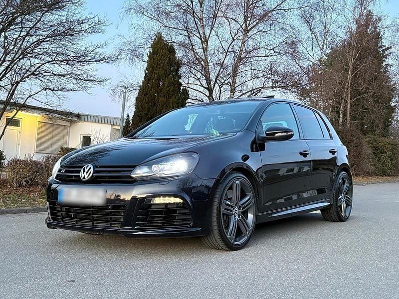 Gebraucht VW Golf VI R 271 PS (199 kW) 2010 Schwarz Kleinwagen