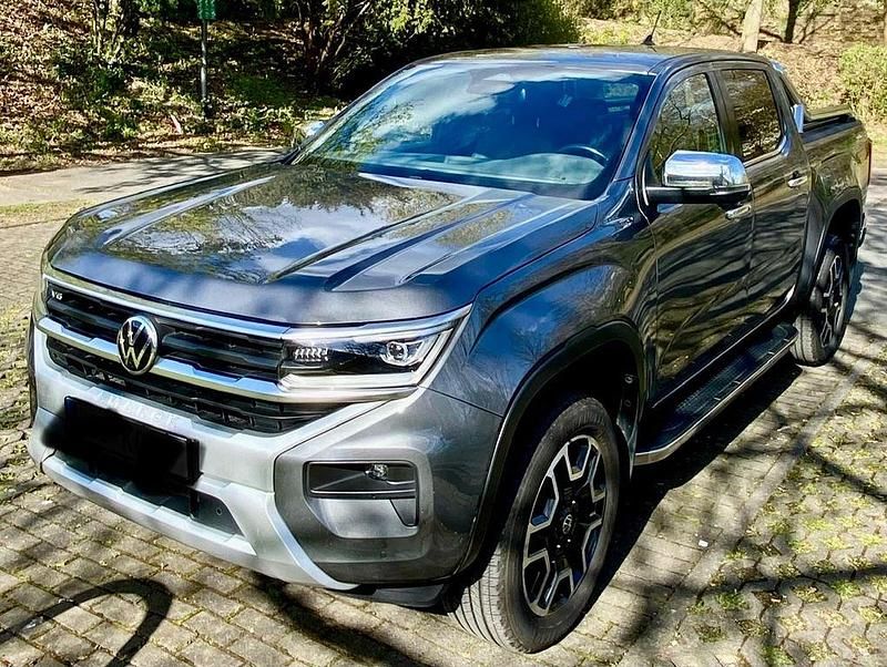 Gebraucht VW Amarok 241 PS (177 kW) 2023 Grau Pickup