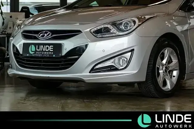 Gebraucht Hyundai i40 Style 177 PS (130 kW) 2011 Silber Kombi