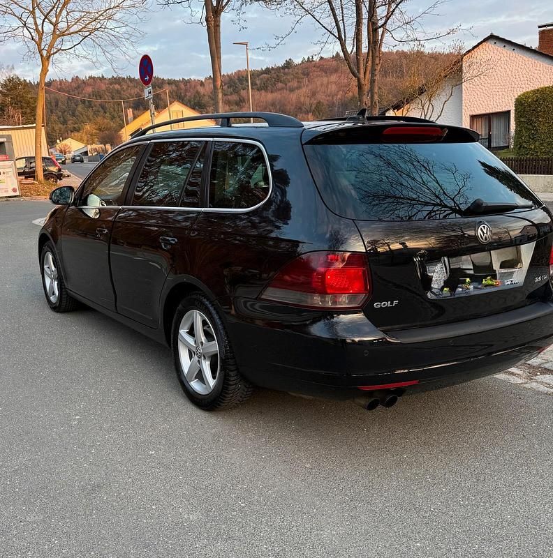 Gebraucht VW Golf VI 140 PS (102 kW) 2010 Schwarz Kleinwagen