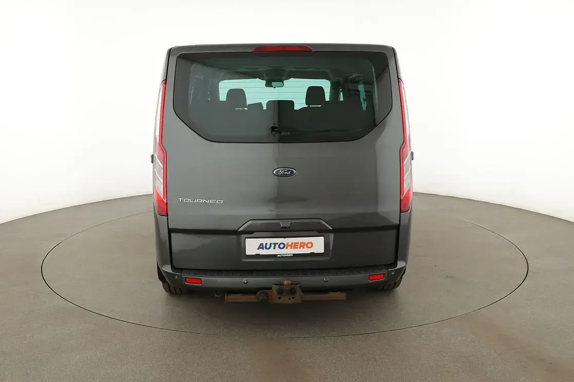 Gebraucht Ford Tourneo Titanium 2016 Grau Van / Kleinbus