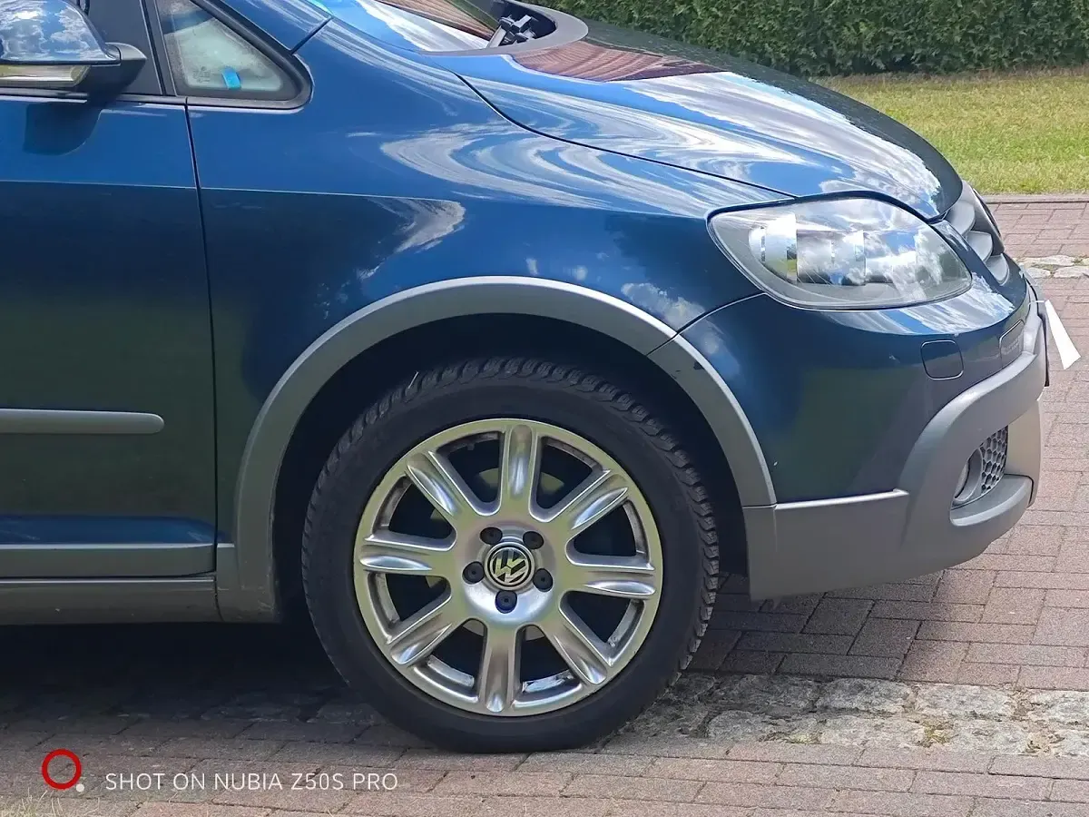 Gebraucht VW Golf Plus Cross 105 PS (77 kW) 2006 Blau Kombi